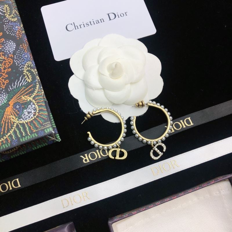chr1st1an D10r earrings